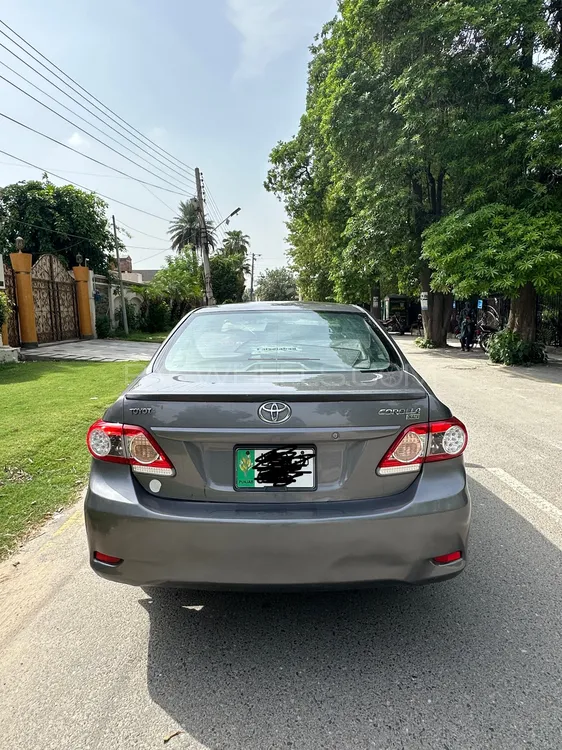 Toyota Corolla 2013 for Sale in Faisalabad Image-1