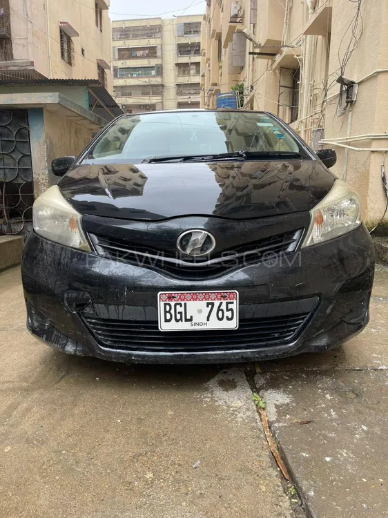 Toyota Vitz 2014 for Sale in Karachi Image-1