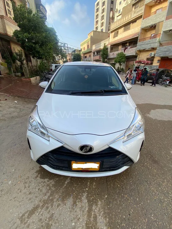 Toyota Vitz 2018 for Sale in Karachi Image-1