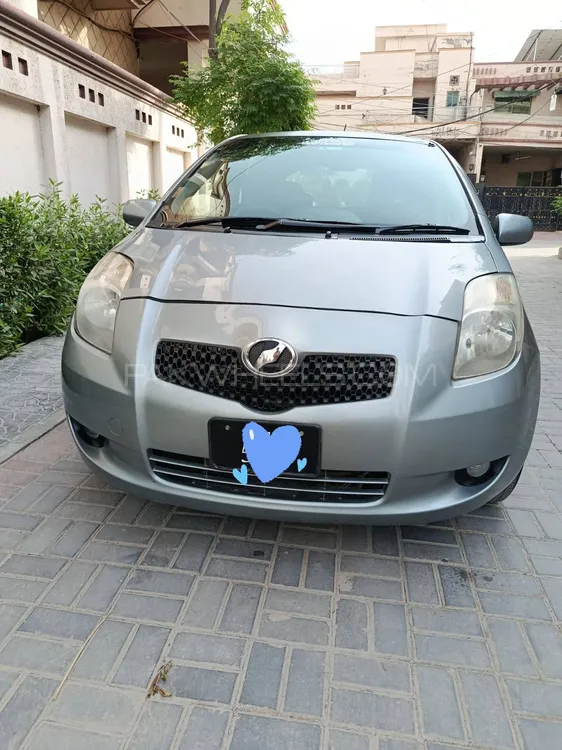 Toyota Vitz 2006 for Sale in Faisalabad Image-1