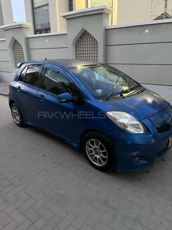 Toyota Vitz 2008 for Sale in Karachi Image-1