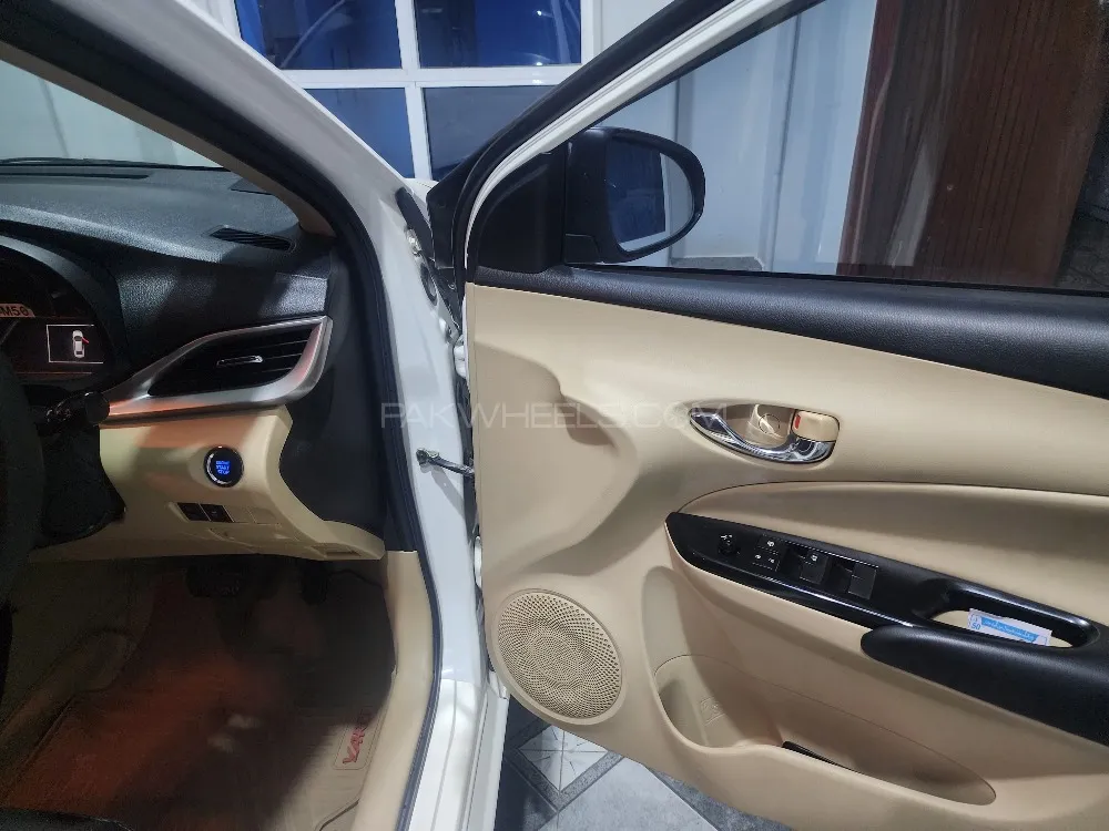 Toyota Yaris Sedan 2021 for Sale in Multan Image-1
