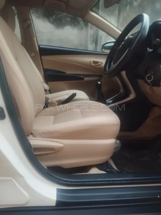 ٹویوٹا یارس سیڈان 2020 for Sale in لاہور Image-1