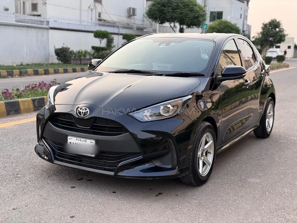 Toyota Yaris Hatchback 2022 for Sale in Sialkot Image-1
