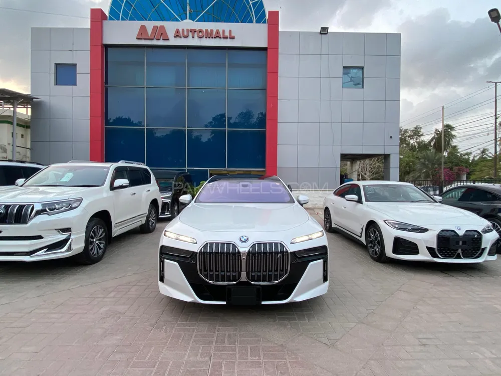 BMW 7 Series 2023 for Sale in Karachi Image-1