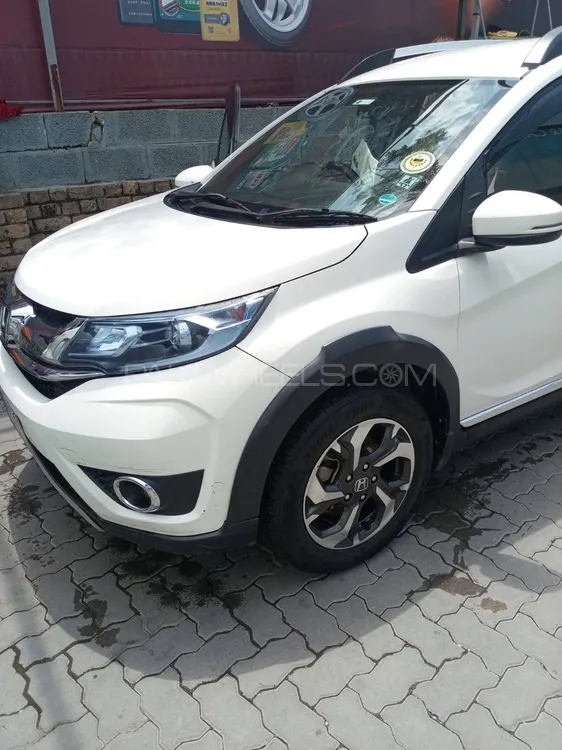 Honda BR-V 2017 for Sale in Islamabad Image-1