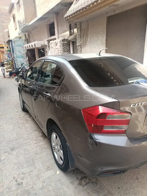 Honda City 2015 for Sale in Hyderabad Image-1