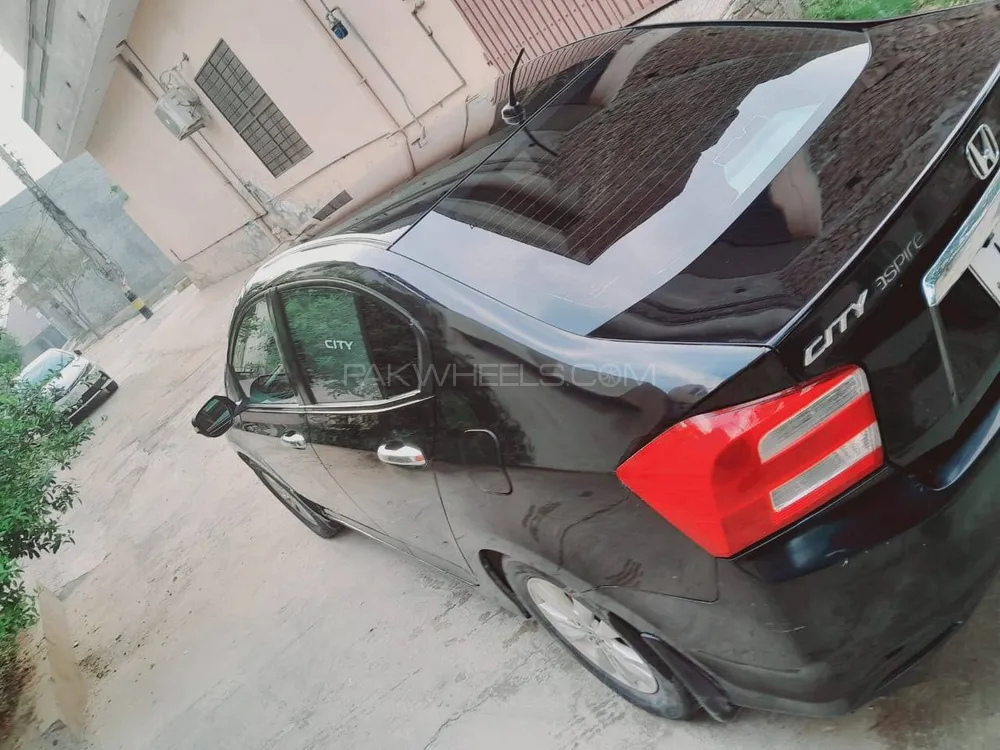 Honda City 2016 for Sale in Multan Image-1