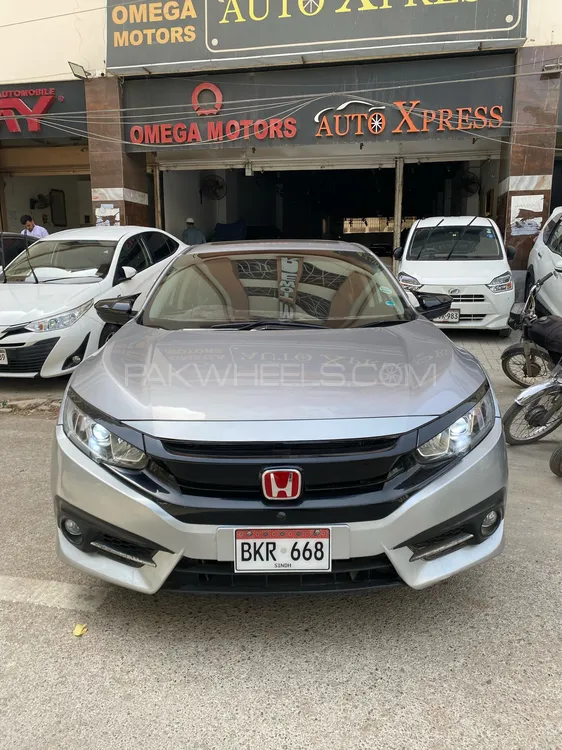 Honda Civic 2017 for Sale in Karachi Image-1