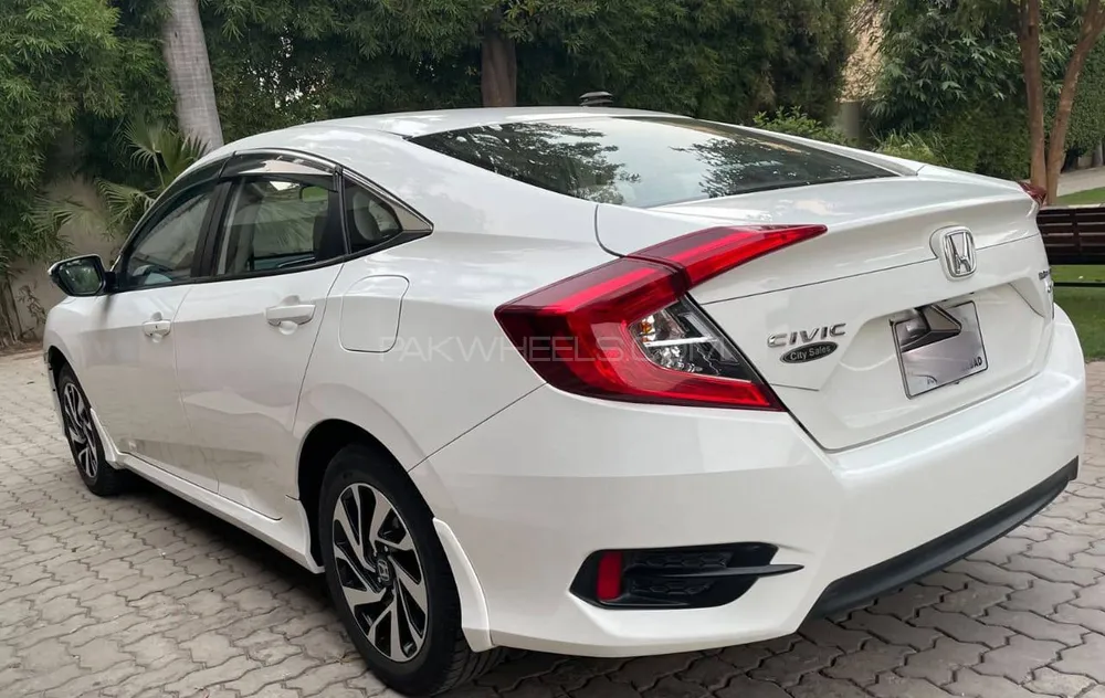 Honda Civic 2018 for Sale in Islamabad Image-1