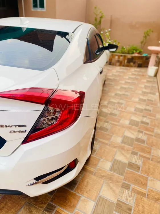 Honda Civic 2021 for Sale in Lahore Image-1