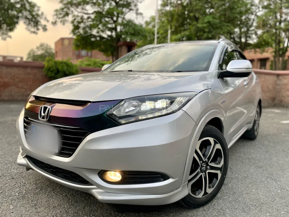 Honda Vezel 2014 for Sale in Faisalabad Image-1