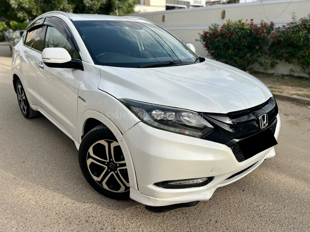 Honda Vezel 2014 for Sale in Karachi Image-1