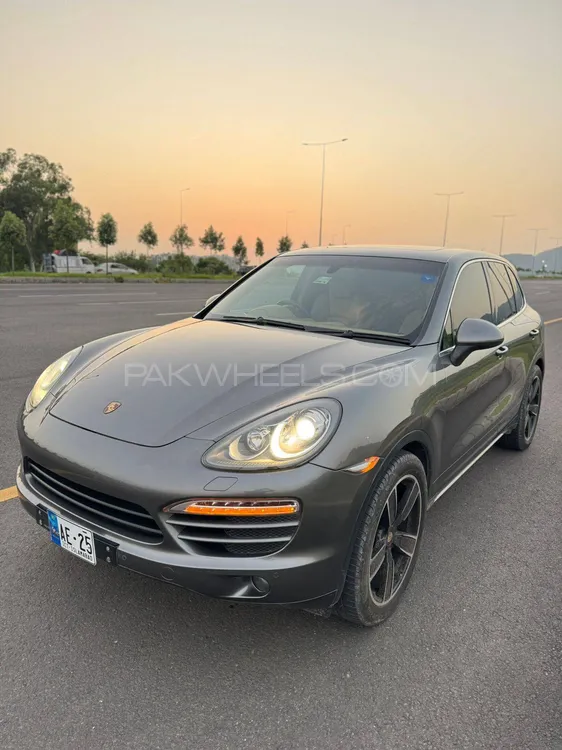 Porsche Cayenne 2013 for Sale in Islamabad Image-1