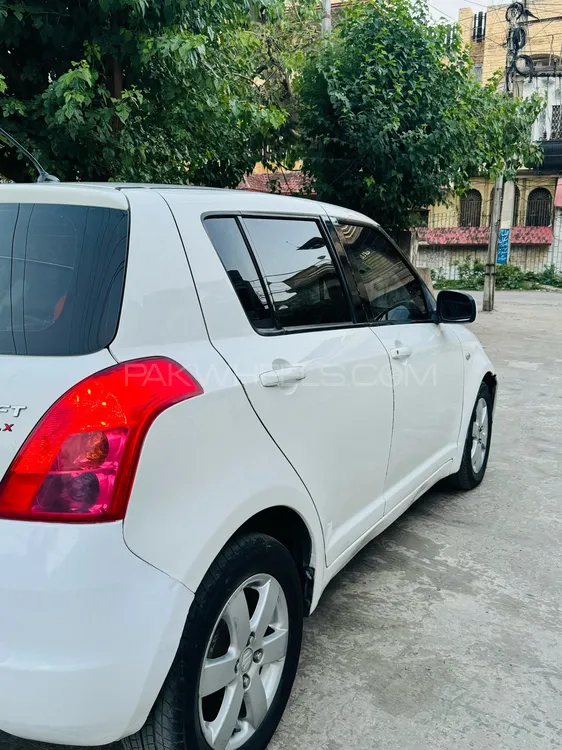 Suzuki Swift 2012 for Sale in Gujranwala Image-1