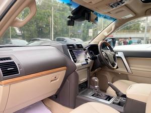 Make: Prado TXL 2.7
Model: 2020
Mileage: 24,000 Km
Reg: 2024 khi

*Autofoot step
*Leather & power seats 
*Heating & cooling seats 
*Original TV + 4 cameras 
*7 seater 
*Beige room
*Sunroof

Calling and Visiting hours

Monday to Saturday

11:00 AM to 7:00 PM