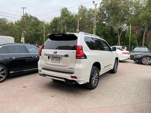 Make: Prado TXL 2.7
Model: 2020
Mileage: 24,000 Km
Reg: 2024 khi

*Autofoot step
*Leather & power seats 
*Heating & cooling seats 
*Original TV + 4 cameras 
*7 seater 
*Beige room
*Sunroof

Calling and Visiting hours

Monday to Saturday

11:00 AM to 7:00 PM
