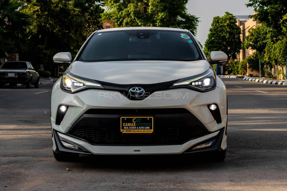 Toyota C-HR 2020 for Sale in Islamabad Image-1