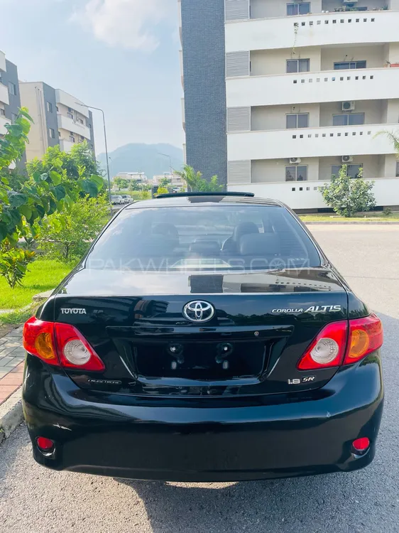 Toyota Corolla 2010 for Sale in Islamabad Image-1