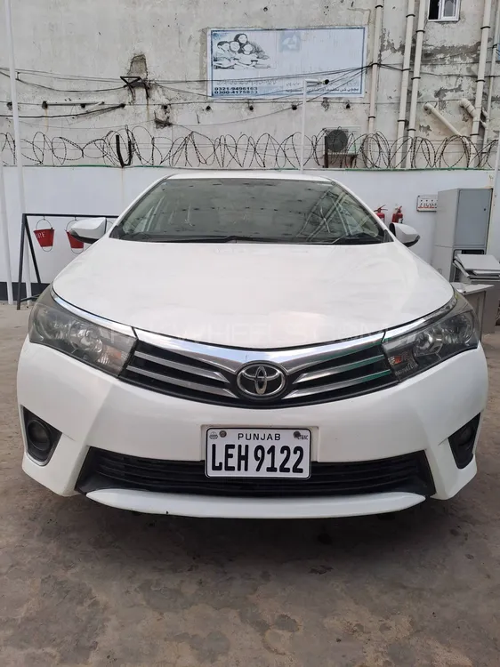 Toyota Corolla 2015 for Sale in Lahore Image-1