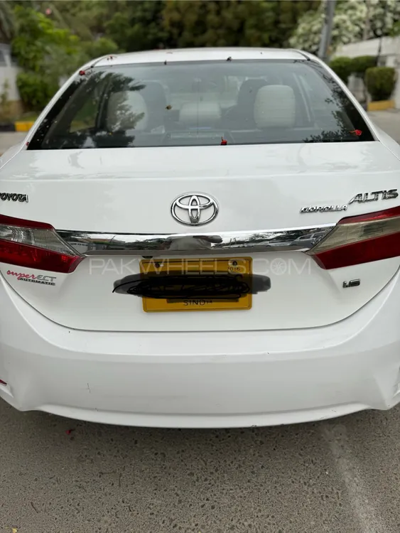 Toyota Corolla 2016 for Sale in Karachi Image-1