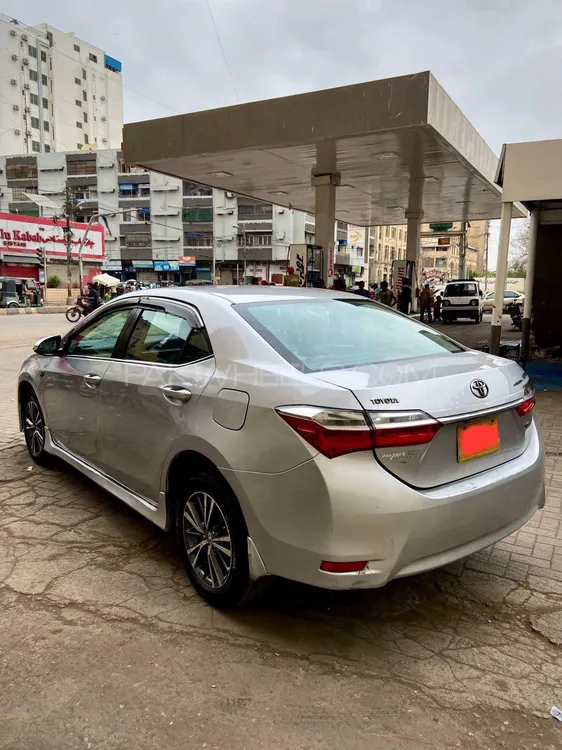 Toyota Corolla 2018 for Sale in Karachi Image-1