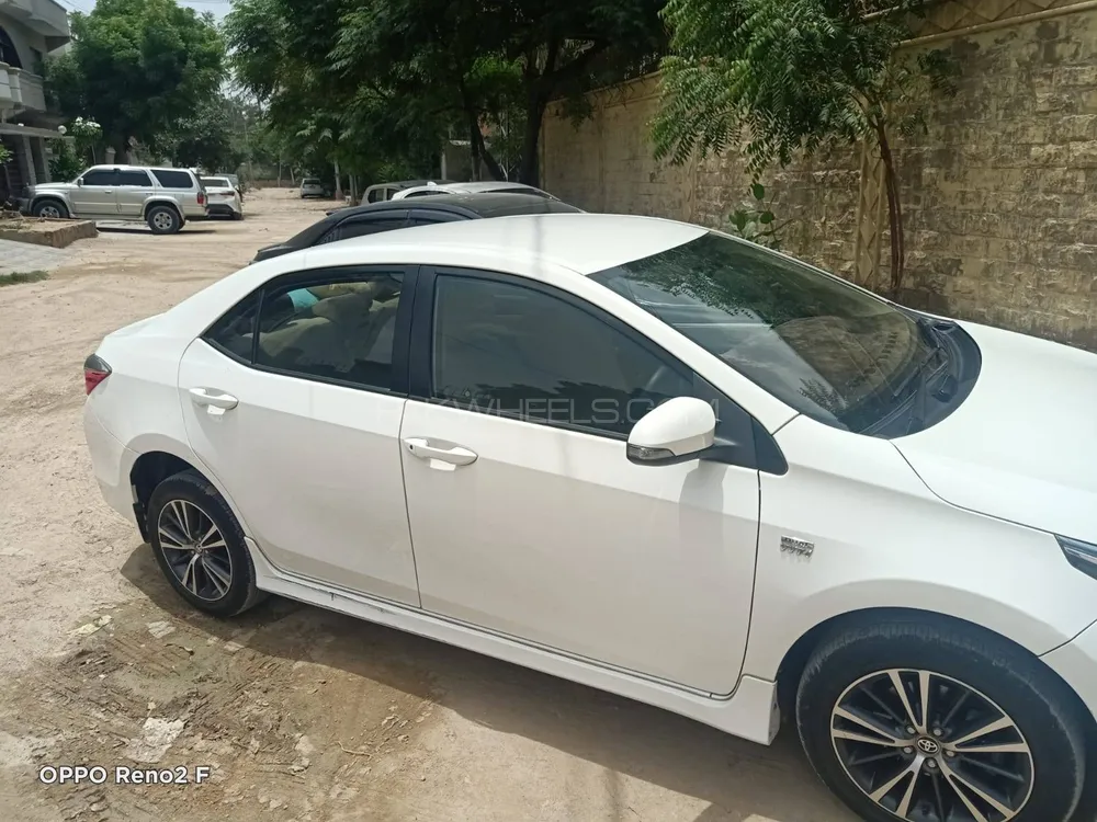 Toyota Corolla 2020 for Sale in Karachi Image-1