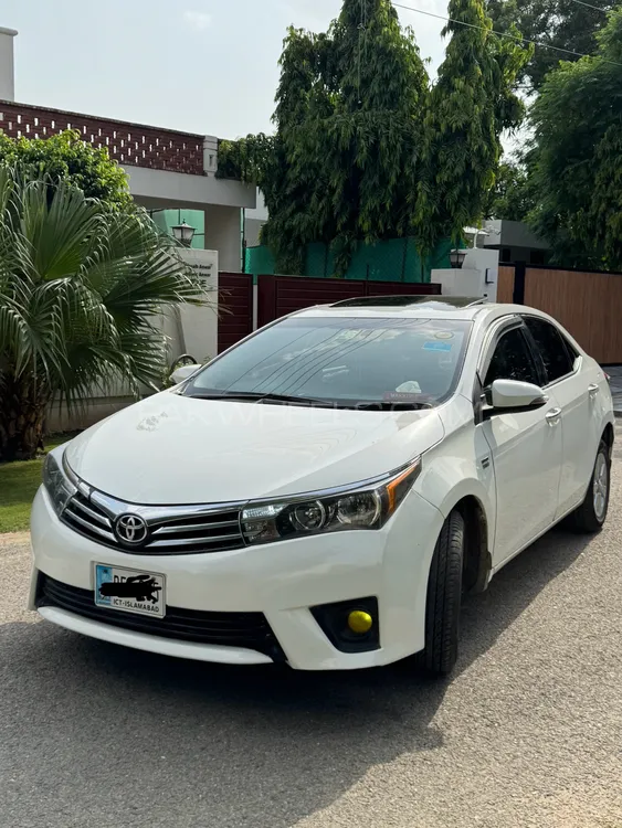 Toyota Corolla 2015 for Sale in Lahore Image-1