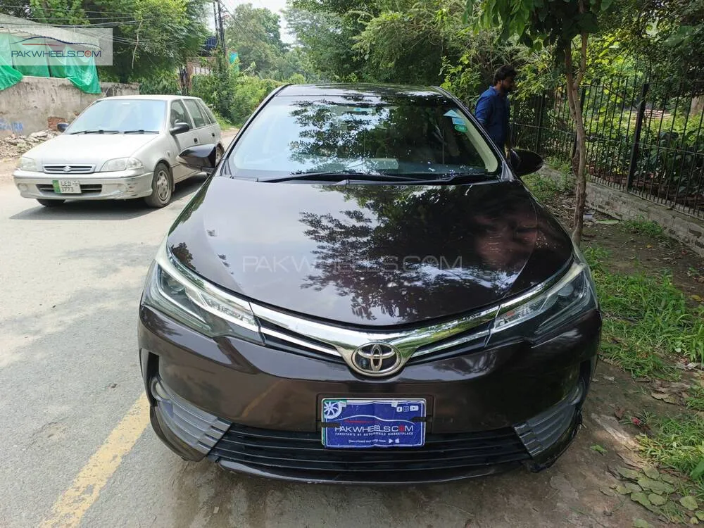 Toyota Corolla 2017 for Sale in Lahore Image-1