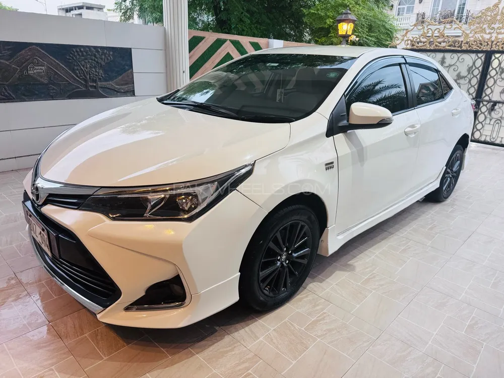 Toyota Corolla 2021 for Sale in Lahore Image-1
