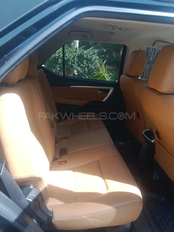 Toyota Fortuner 2018 for Sale in Karachi Image-1