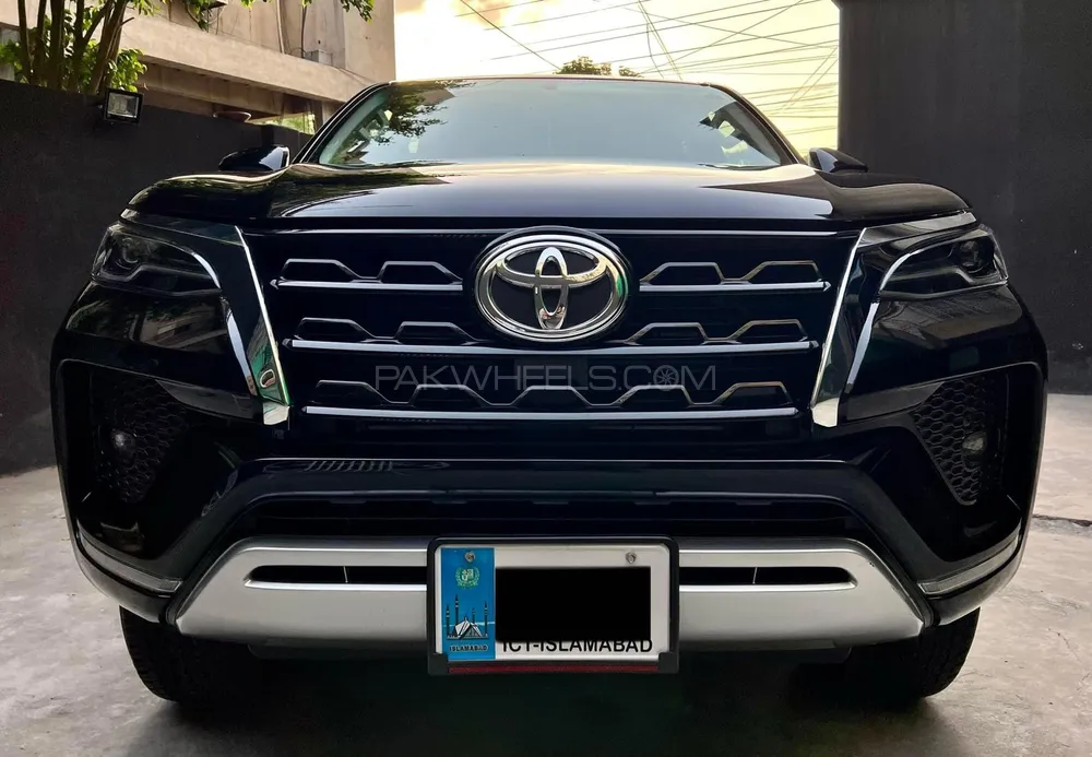 Toyota Fortuner 2022 for Sale in Faisalabad Image-1