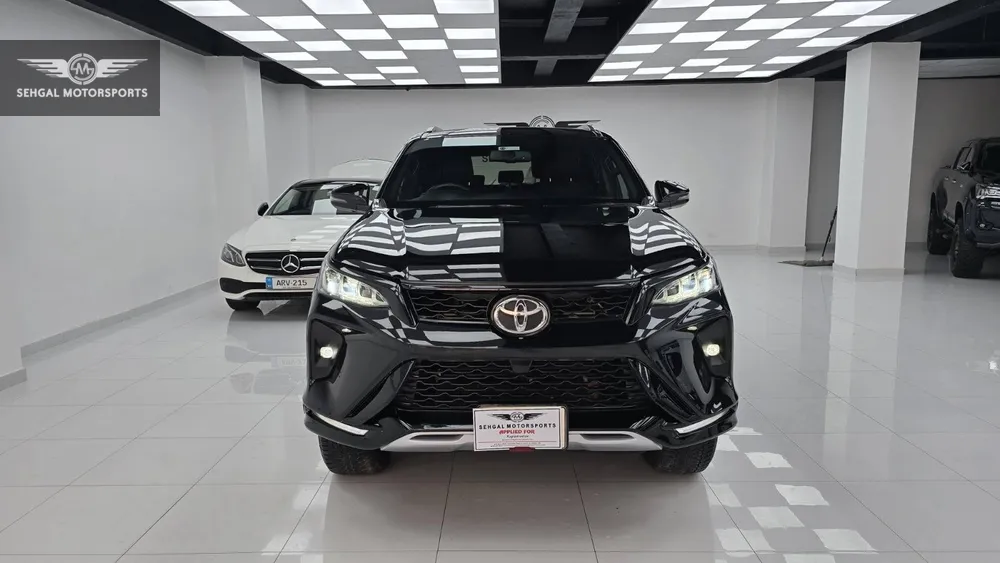 Toyota Fortuner 2022 for Sale in Islamabad Image-1