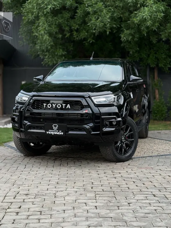 Toyota Hilux 2025 for Sale in Lahore Image-1