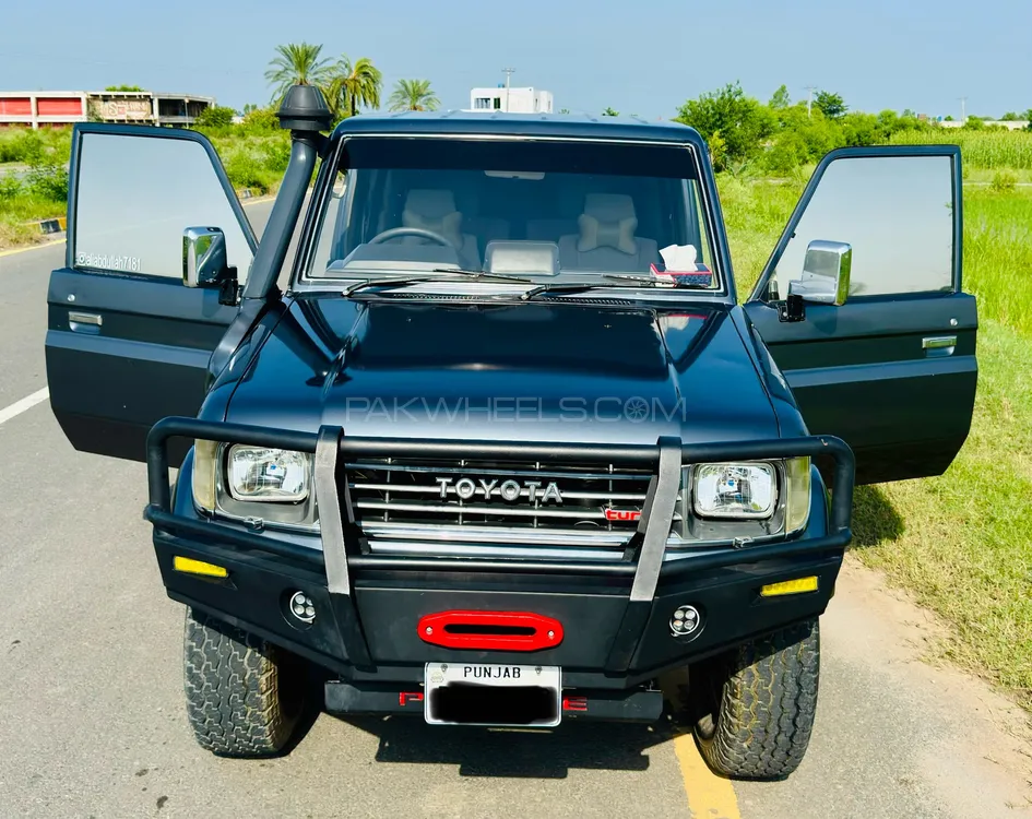 Toyota Land Cruiser 1987 for Sale in Gujrat Image-1