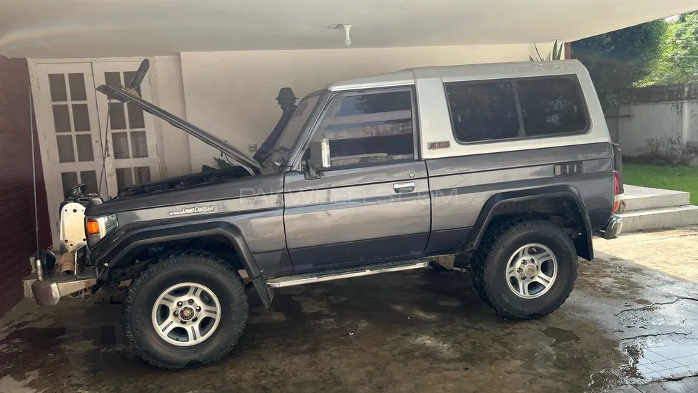 Toyota Land Cruiser 1987 for Sale in Islamabad Image-1