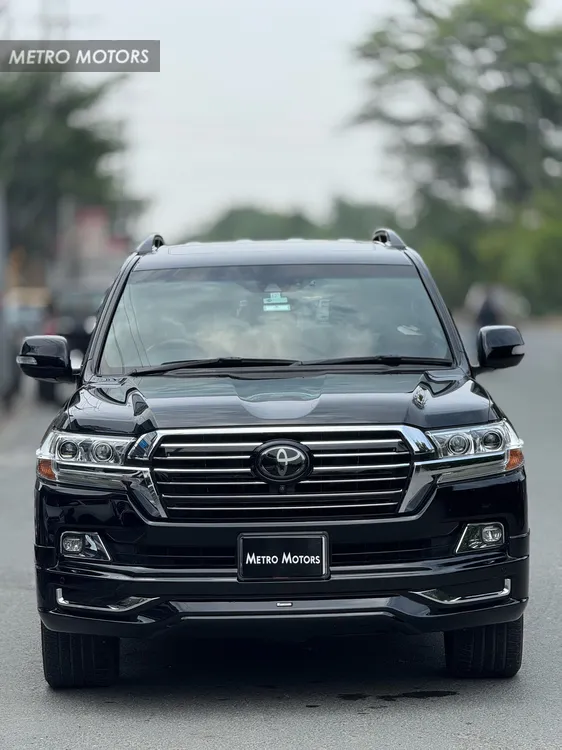 Toyota Land Cruiser 2017 for Sale in Lahore Image-1