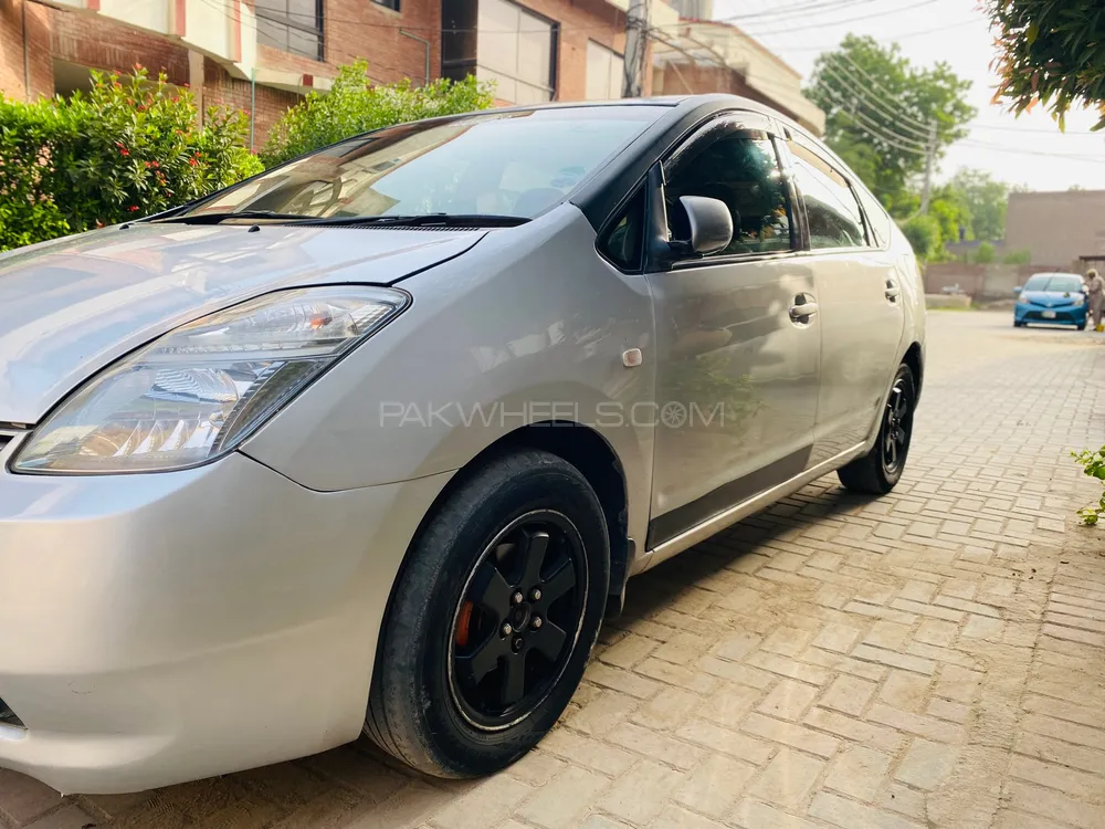 Toyota Prius 2007 for Sale in D.G.Khan Image-1