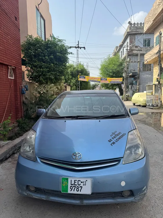 Toyota Prius 2007 for Sale in Lahore Image-1