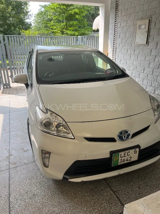 Toyota Prius 2012 for Sale in Islamabad Image-1