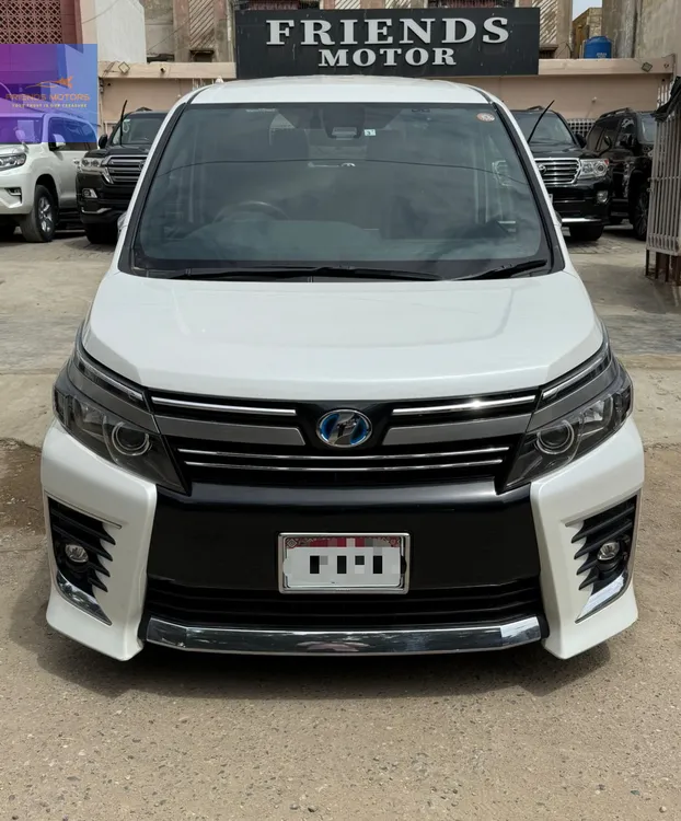 Toyota Voxy 2017 for Sale in Karachi Image-1