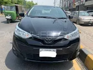 Toyota Yaris Sedan 2023 for Sale in Lahore Image-1