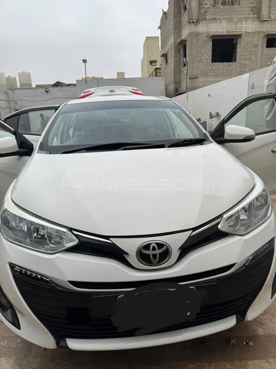 Toyota Yaris Sedan 2021 for Sale in Karachi Image-1