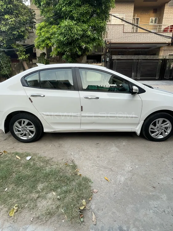 Honda City 2020 for Sale in Lahore Image-1