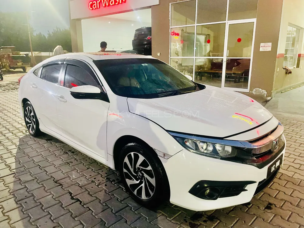 Honda Civic 2017 for Sale in Peshawar Image-1