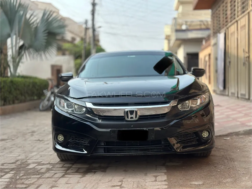 Honda Civic 2018 for Sale in Multan Image-1