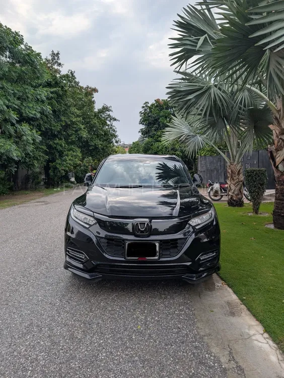 Honda Vezel 2020 for Sale in Lahore Image-1