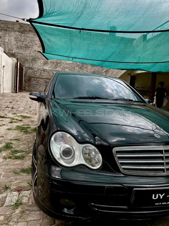 Mercedes Benz C Class 2007 for Sale in Gujrat Image-1