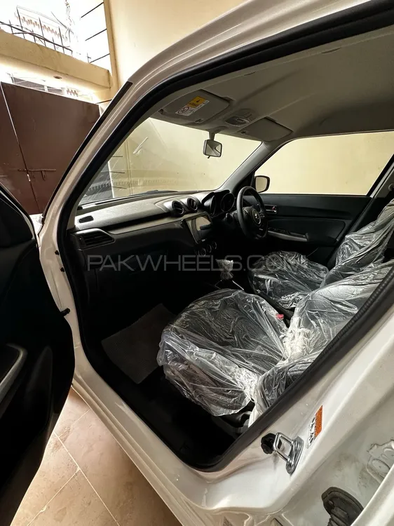 سوزوکی سوئفٹ 2025 for Sale in کراچی Image-1