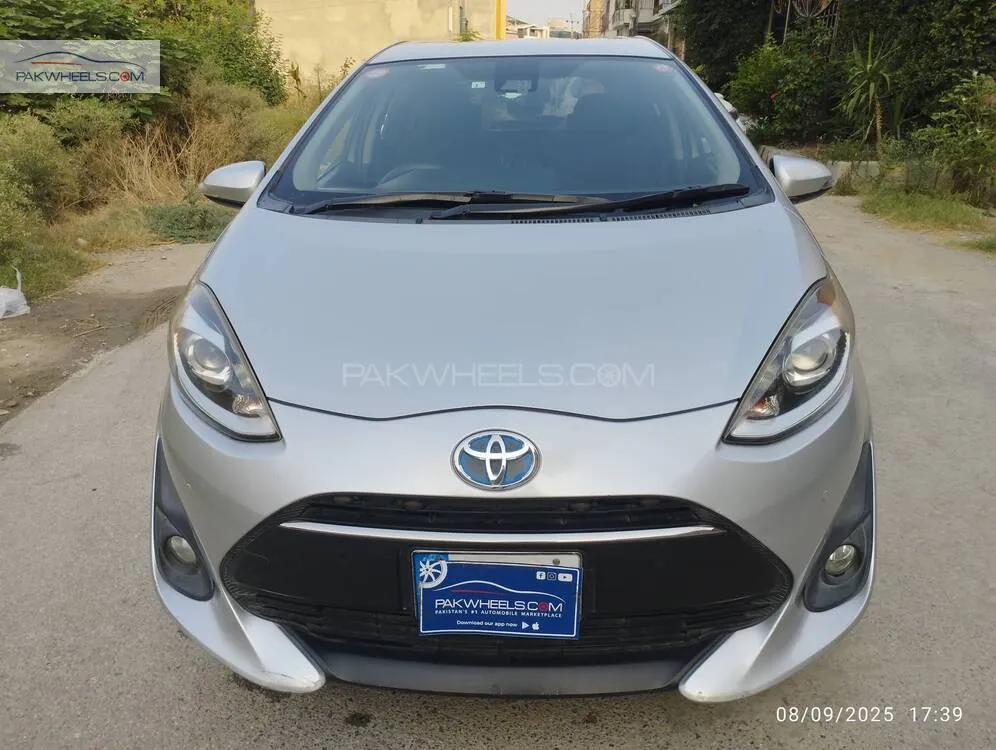 Toyota Aqua 2019 for Sale in Peshawar Image-1
